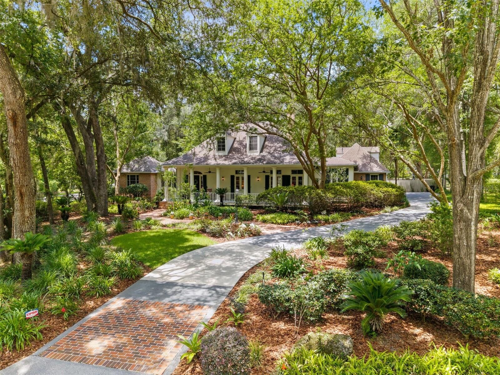 Property Photo: 9326 SW 53rd Lane FL 32608