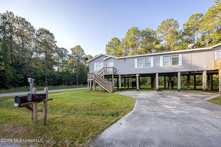 Property Photo: 6003 E Lamar Street MS 39520