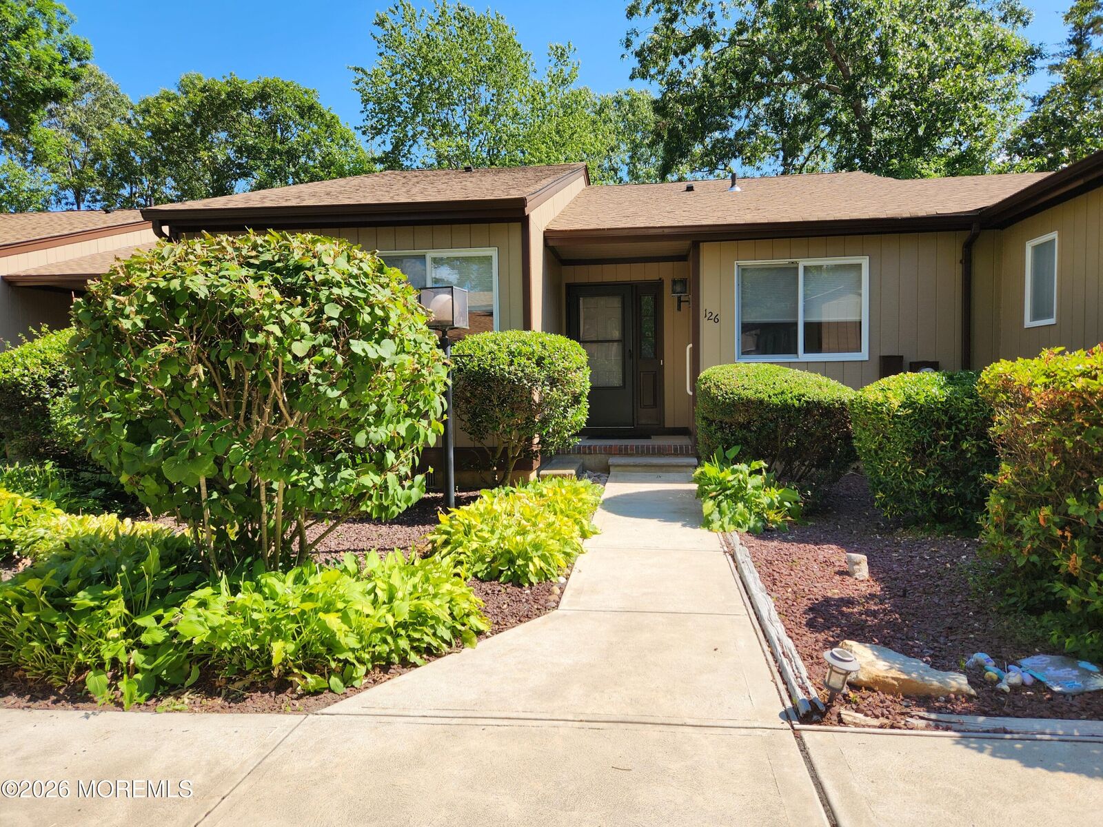 Property Photo:  126 E Holly Lane  NJ 08087 