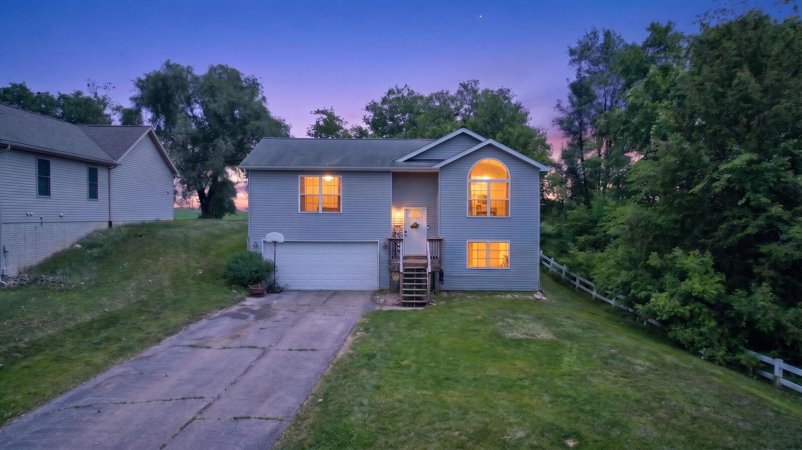 Property Photo: 10501 Loughrea Lane MI 49233