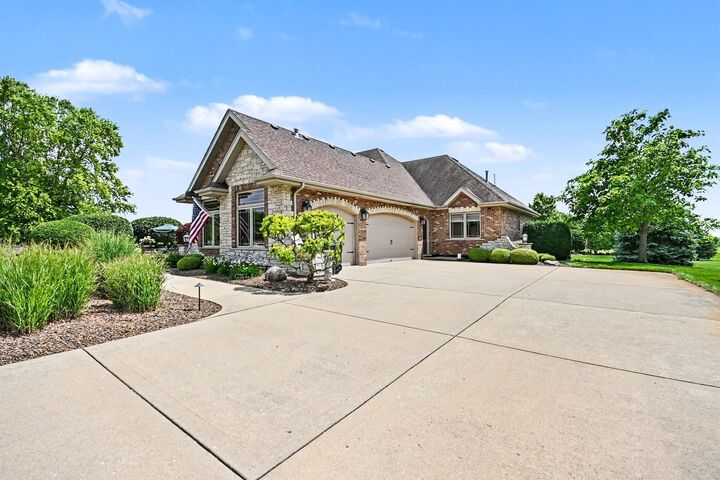 Property Photo: 10139 W Tall Grass Lane IL 60449
