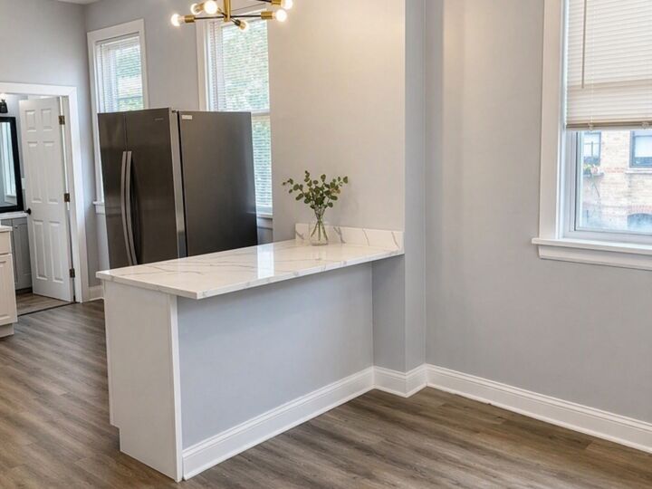 Property Photo:  2333 W Ohio Street  IL 60612 