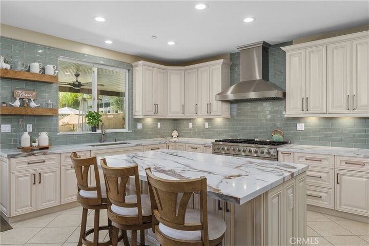 Property Photo: 9479 Lost Grove CA 92508