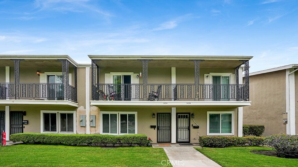 Property Photo:  1424 Deauville Place  CA 92626 