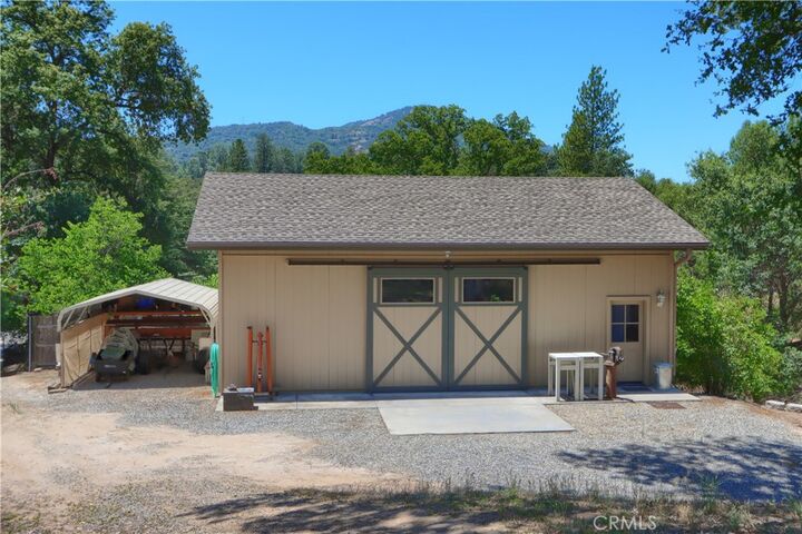 Property Photo:  39597 Evergreen  CA 93644 