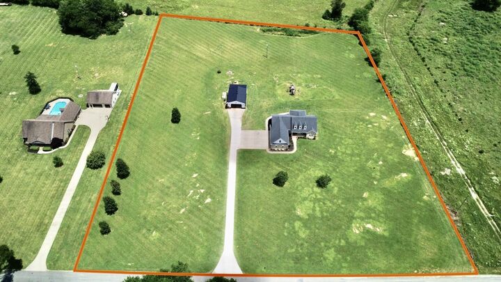 Property Photo:  2829 Anes Station Rd  TN 37091 