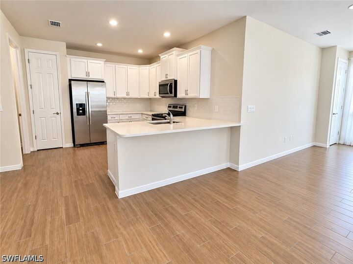 Property Photo: 1170 Tranquil Brook Drive FL 34114
