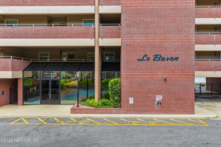 Property Photo: 1551 Le Baron Avenue 1551 FL 32207