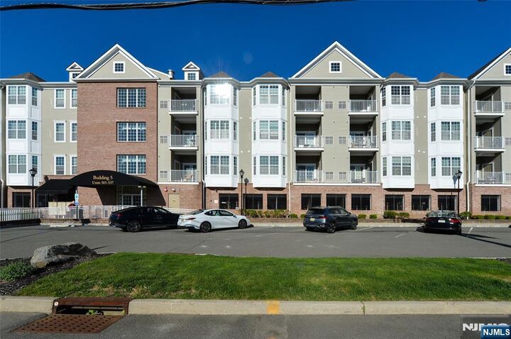 Property Photo:  503 Bushes Lane  NJ 07407 
