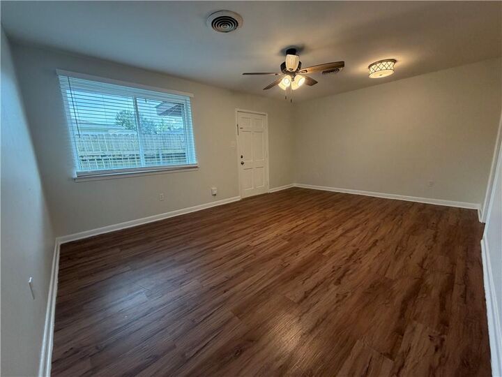 Property Photo:  1210 Edenborn Avenue  LA 70005 