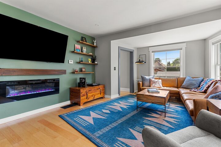 Property Photo:  18 Granite Street  NH 03766 