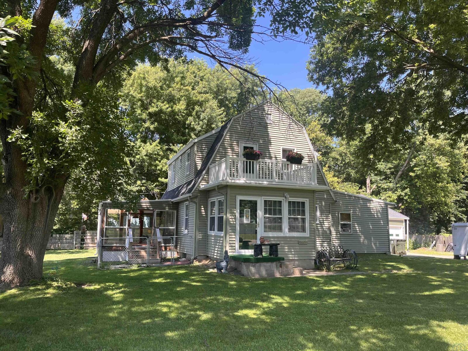 Property Photo:  2501 Prescott St  IA 51103 