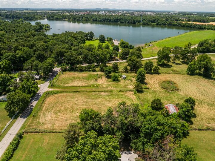 Property Photo:  Lot 4 1.00 Acres E Lake Road  AR 72762 