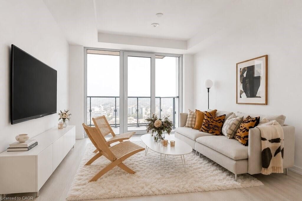 Property Photo:  75 James Street 2512  ON L8P 2Y9 