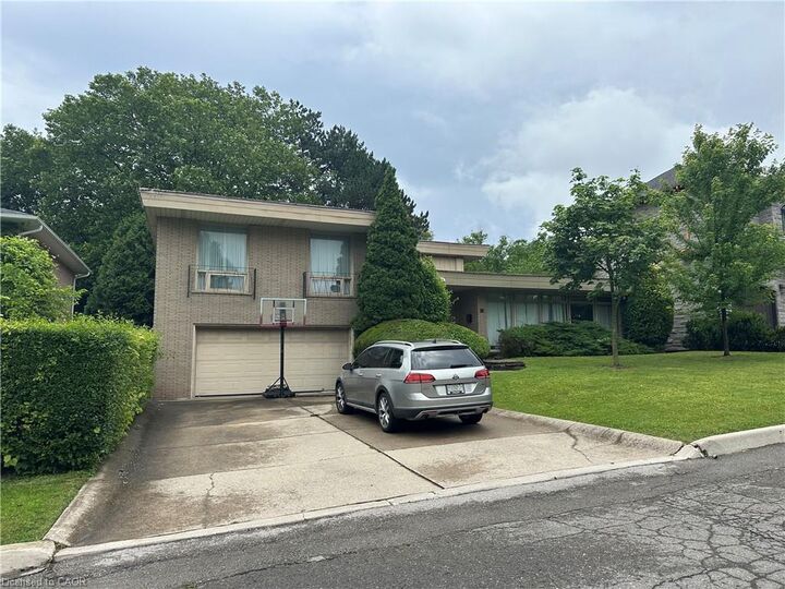11 Wilmont Court — photo 1