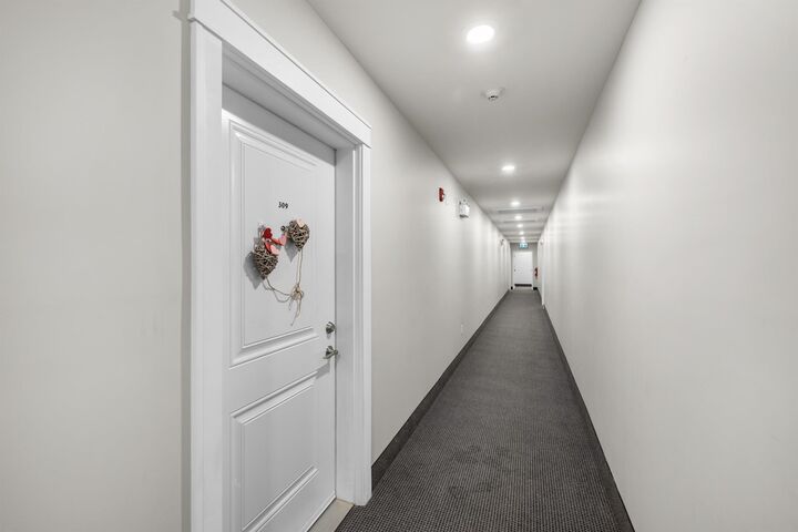 Property Photo: 210 Shakespeare Drive Unit 309 PE C1B 4B7