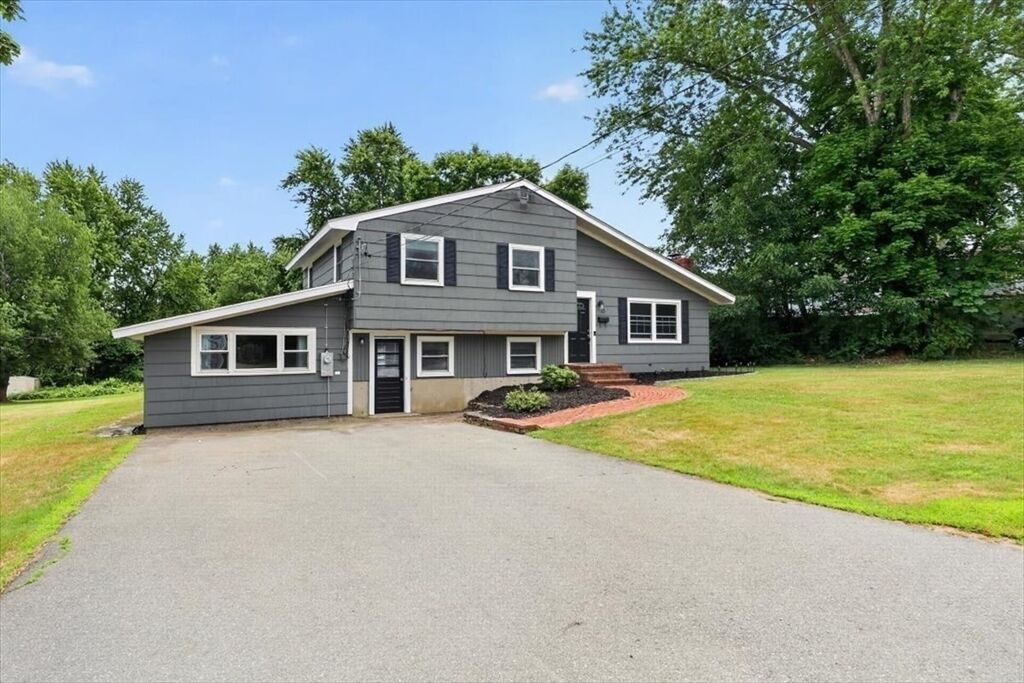 Property Photo:  15 Russell Rd  MA 02382 
