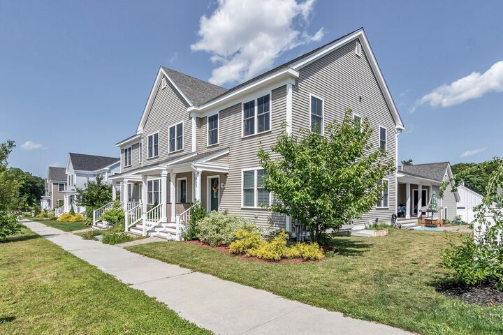 Property Photo:  92 Grant Rd B  MA 01434 