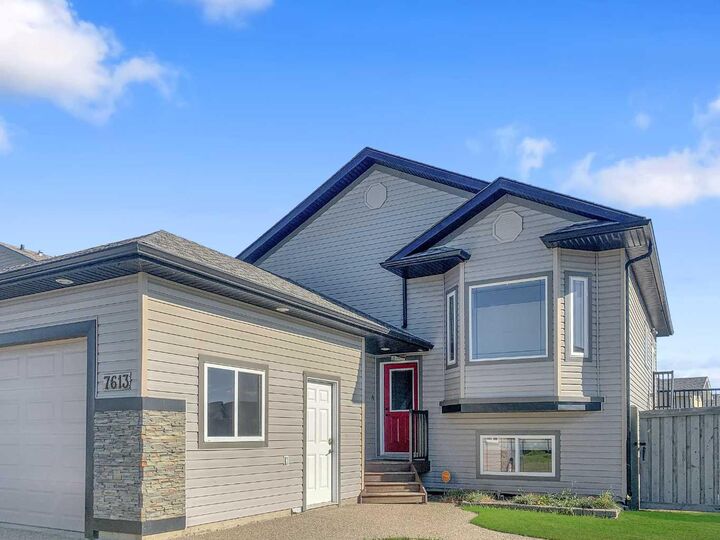 7613 114 Street — photo 1