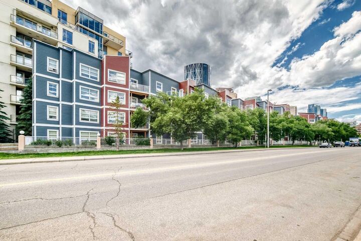 Property Photo: 333 Riverfront Avenue SE 121 AB T2G 5R1