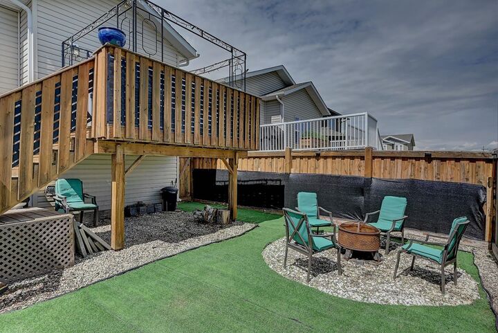 Property Photo:  9513 88 Street  AB T8X 0N3 