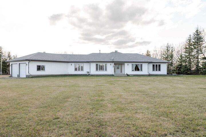Property Photo:  731006 Range Road 51  AB T8X 4P2 