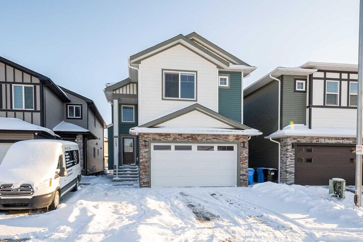 123 Saddlecrest Grove NE — photo 1