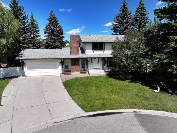 540 Varsity Estates Place NW — photo 1