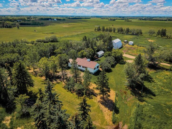 Property Photo: 254063 480 Township AB T0C 1Z0