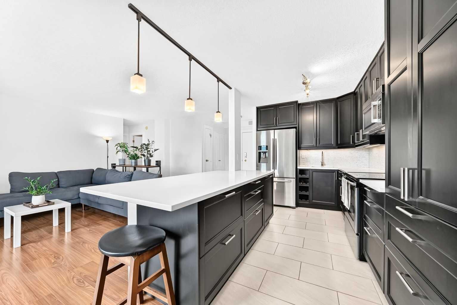 Property Photo:  1330 15 Avenue SW 1106  AB T3C 3N7 