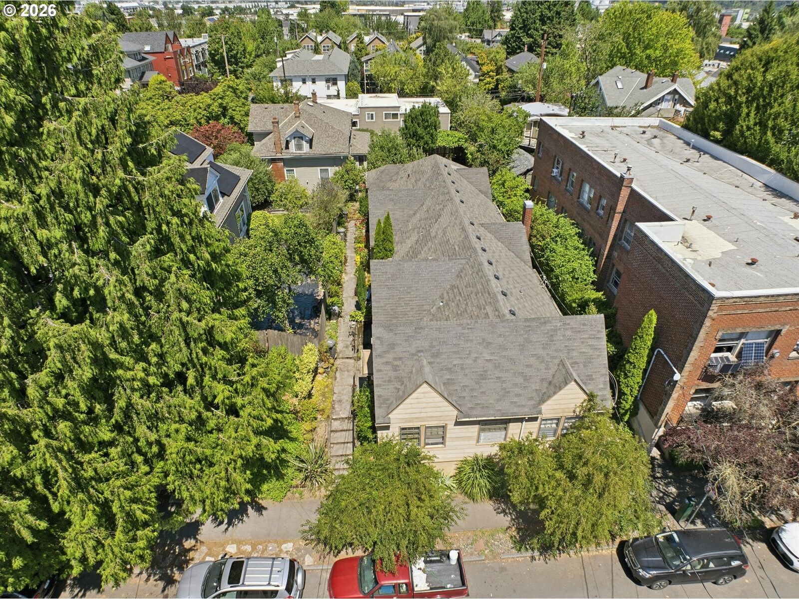 Property Photo: 2475 NW Raleigh St OR 97210