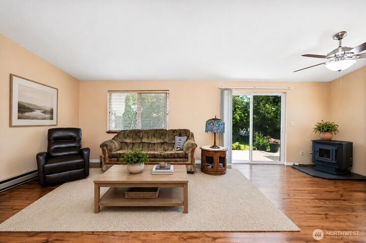 Property Photo: 412 Eighth Street WA 98230