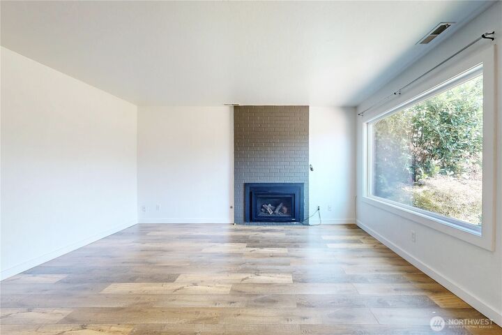 Property Photo:  625  White Street  WA 99362 