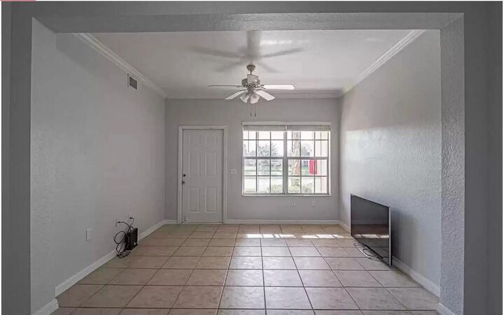 Property Photo: 2308 57th Circle 2308 FL 32966