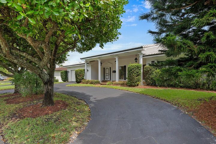 Property Photo: 4835 Pierce Street FL 33021