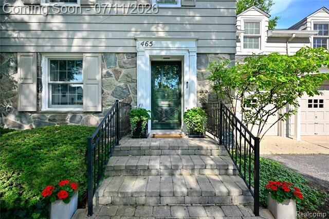 Property Photo:  465 Kimberly Street  MI 48009 