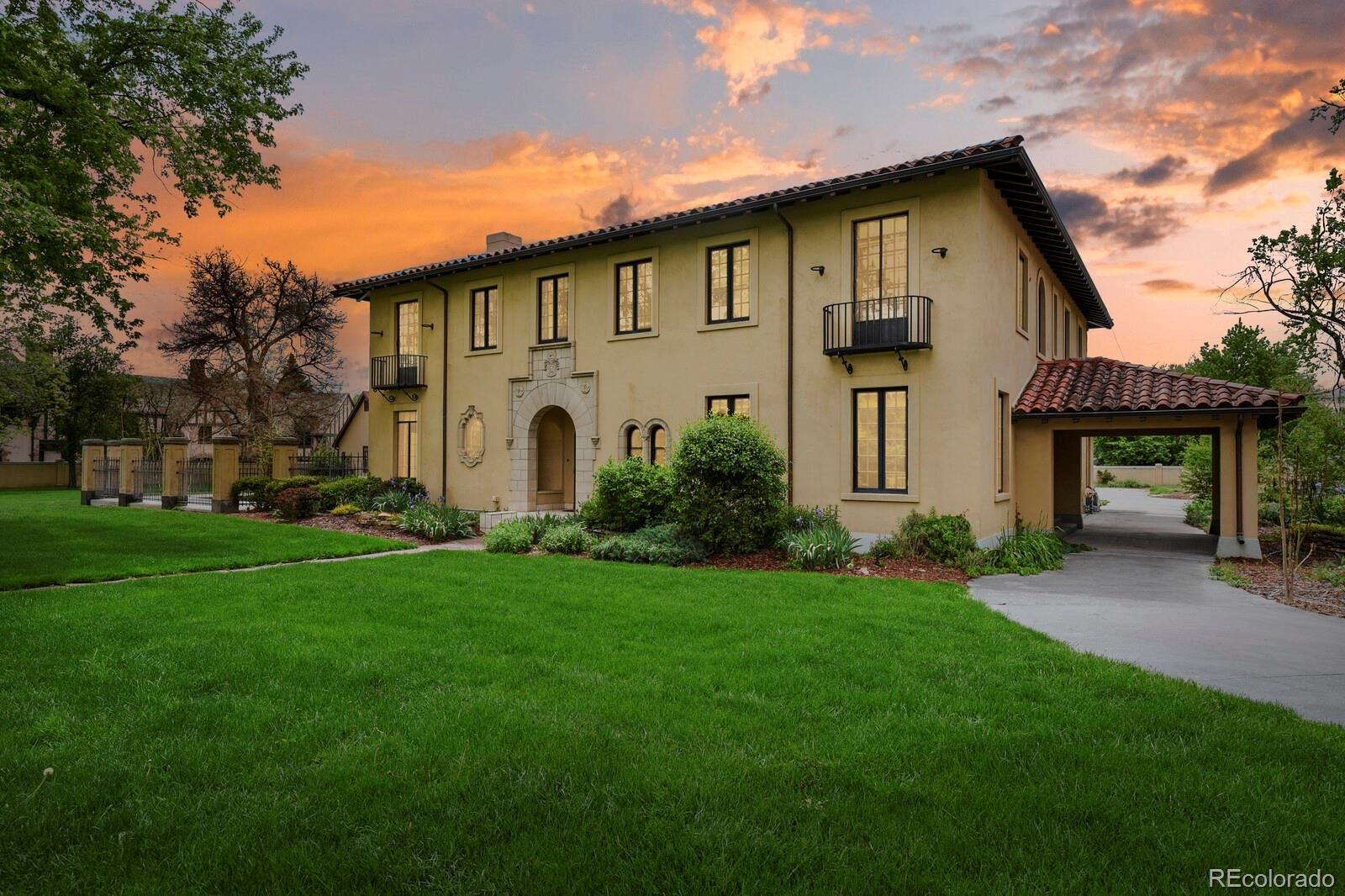 Property Photo:  1730 N Cascade Avenue  CO 80907 