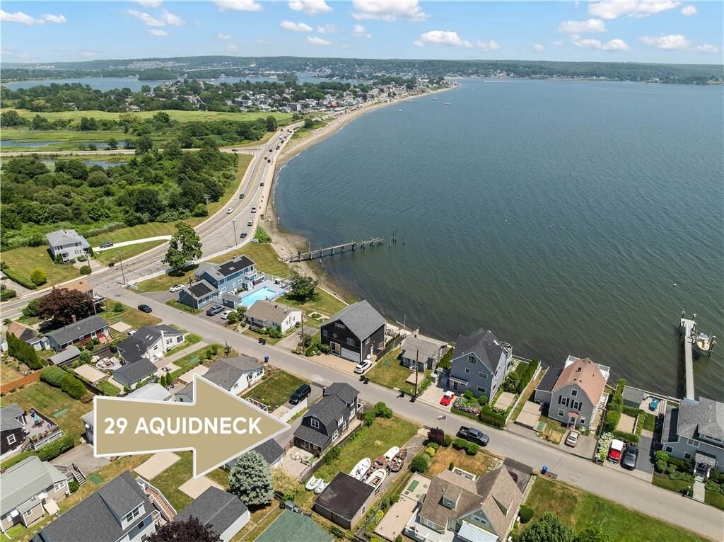 Property Photo:  29 Aquidneck Avenue  RI 02871 