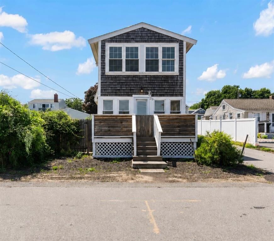Property Photo: 29 Aquidneck Avenue RI 02871