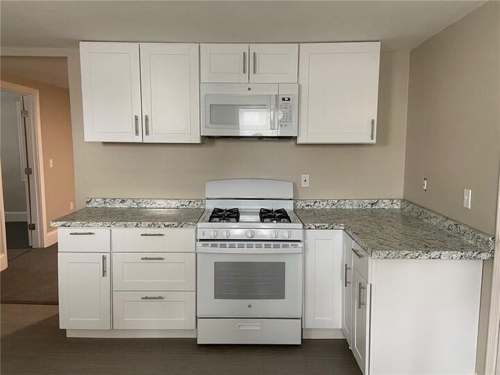 Property Photo:  217 State Street 1R  RI 02809 