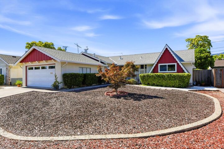 Property Photo: 1714 Lobelia Lane CA 95124