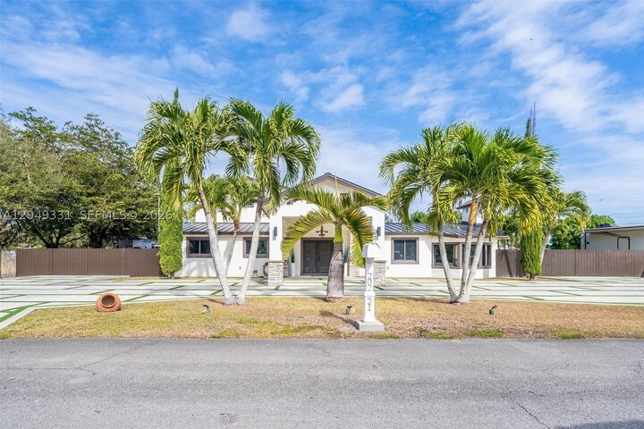 Property Photo: 20221 SW 318th St FL 33030