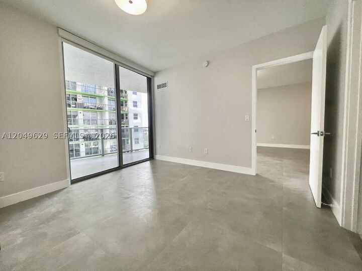 Property Photo:  488 NE 18th St 2302  FL 33132 