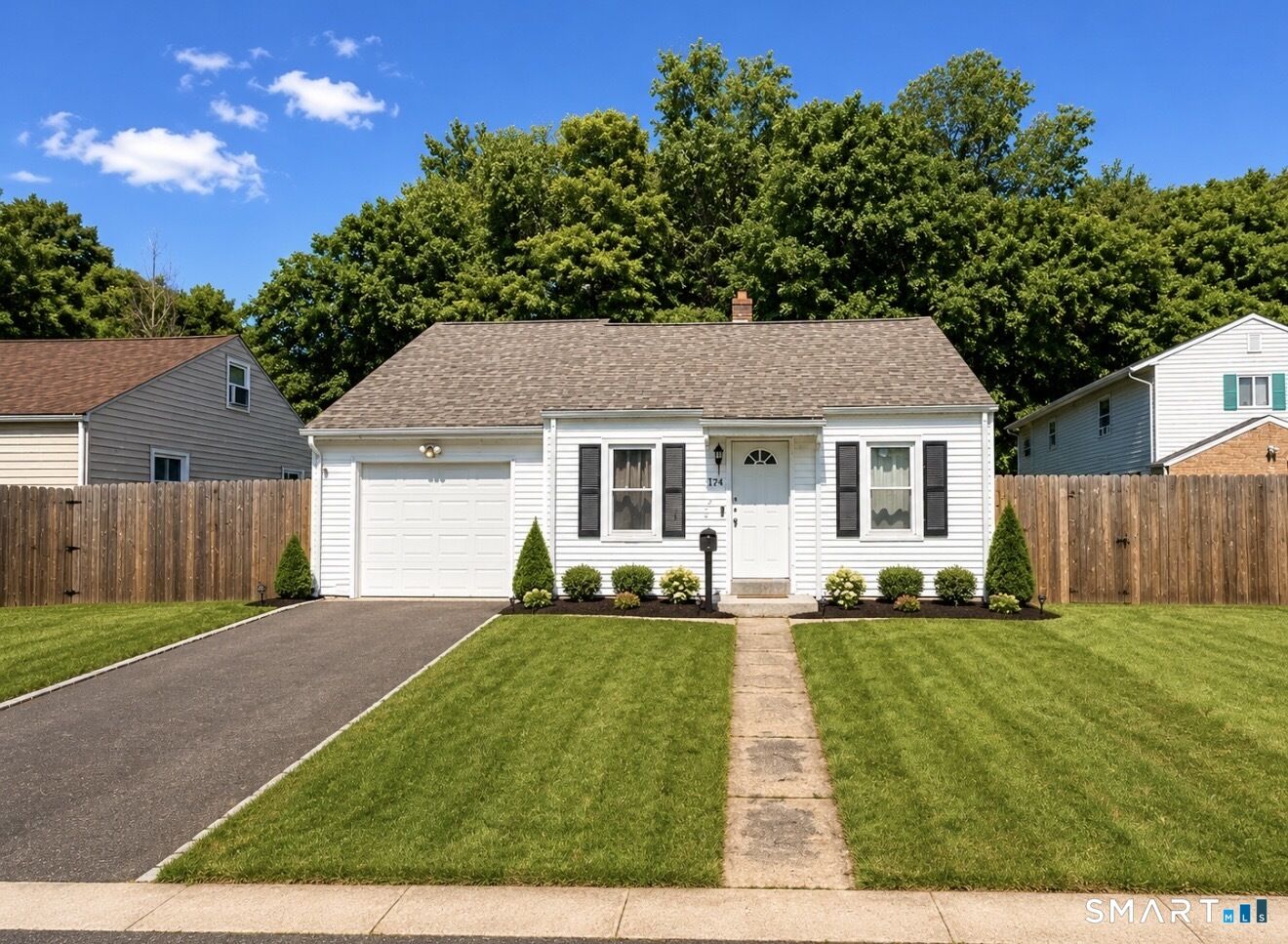Property Photo: 124 Handel Road CT 06118