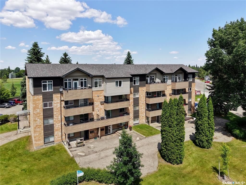 Property Photo: 333 Silverwood Road 204 SK S7K 6G1
