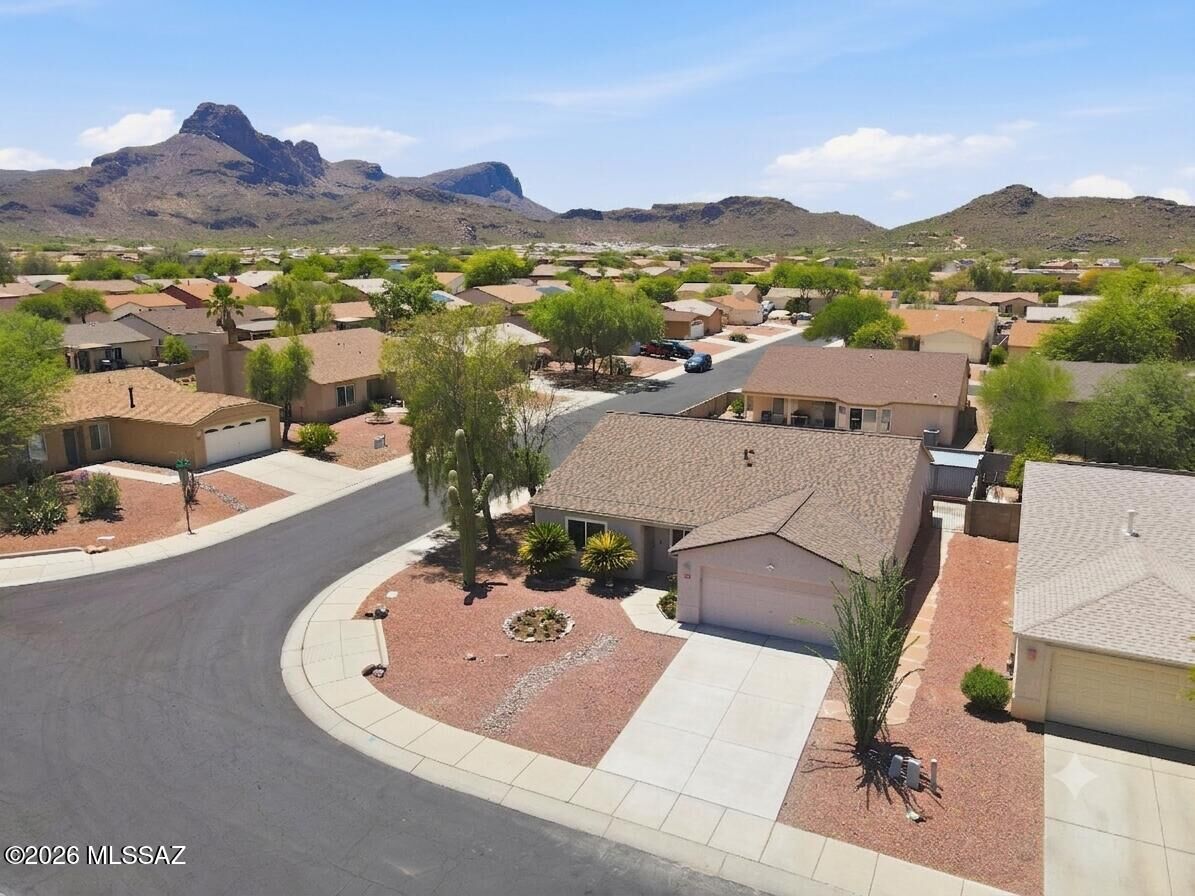 Property Photo:  8743 N Silver Moon Way  AZ 85743 