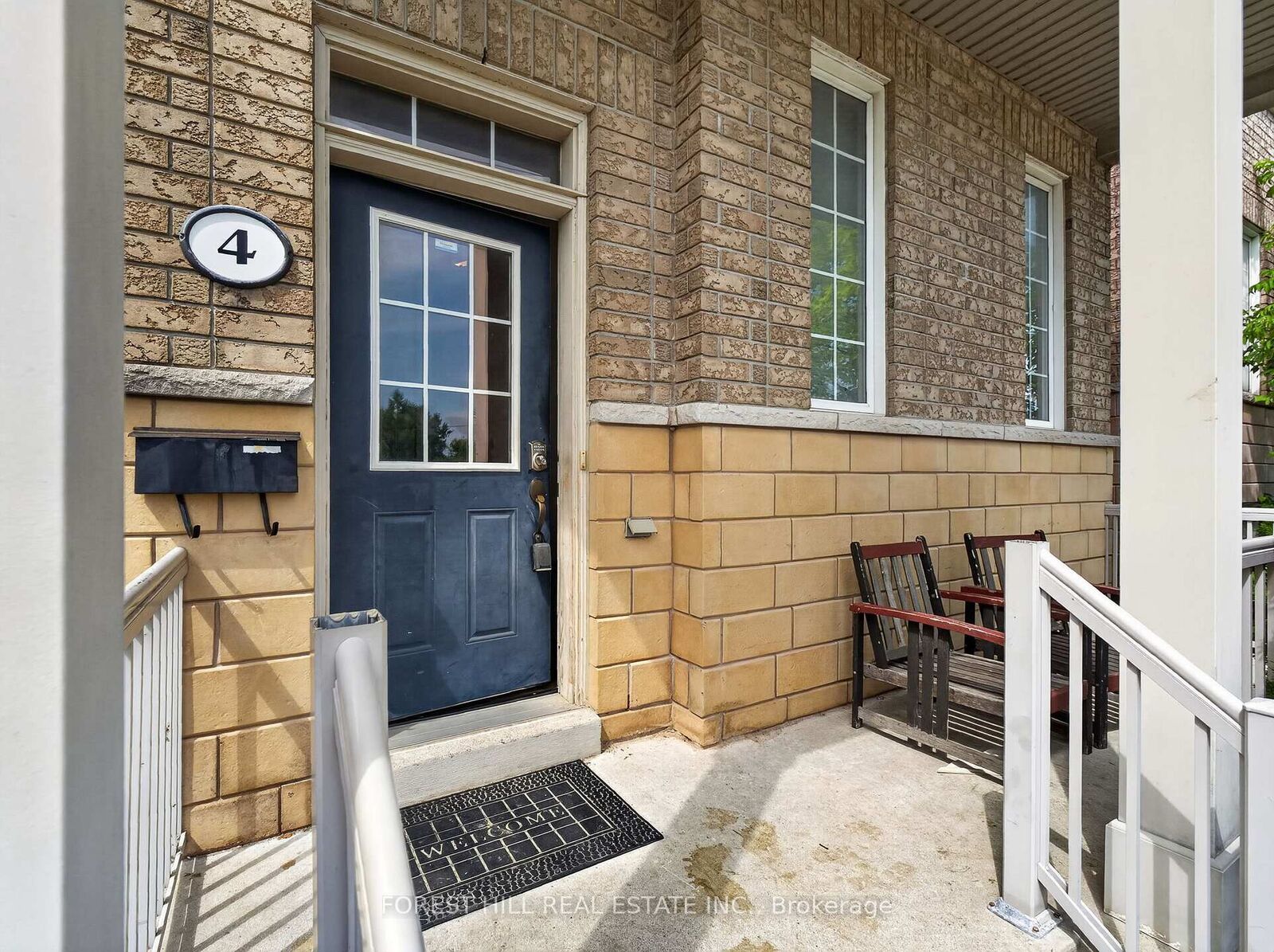 Property Photo: 4 Evelyn Wiggins Drive ON M3J 0G3