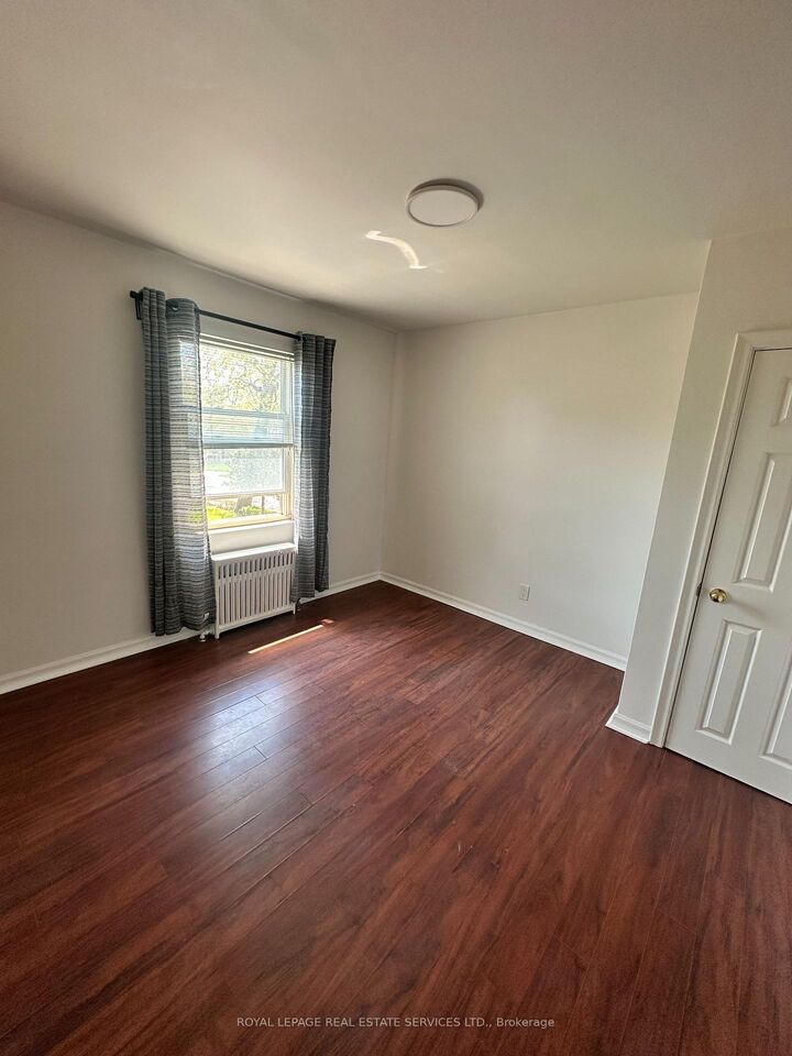 Property Photo:  55A Long Branch Avenue 302  ON M8W 3J1 