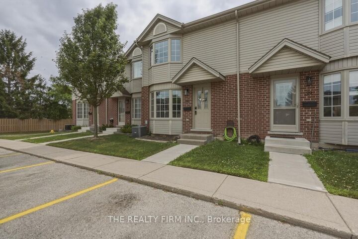 Photo de la propriété: 151 Martinet Avenue 60 ON N5V 4T4