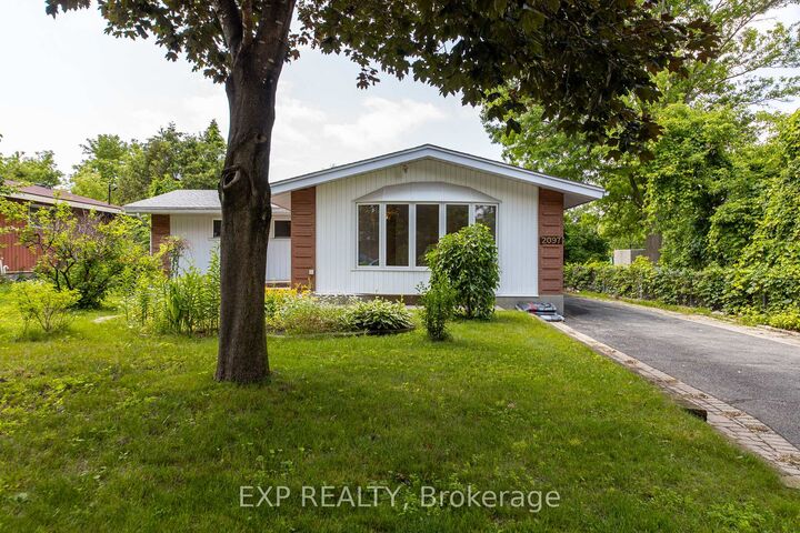Property Photo:  2097 Kingsley Road  ON K2C 2X6 